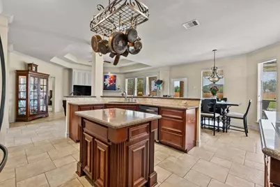 3870 Summer Manor Drive, League City, TX 77573 - Photo 10