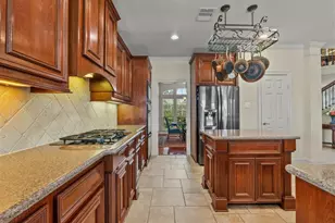 3870 Summer Manor Dr, League City, TX 77573 - Photo 12