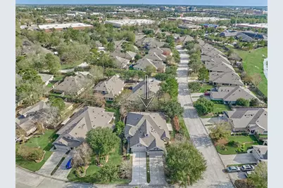 6 Windsor Bridge Drive, Conroe, TX 77384 - Photo 2