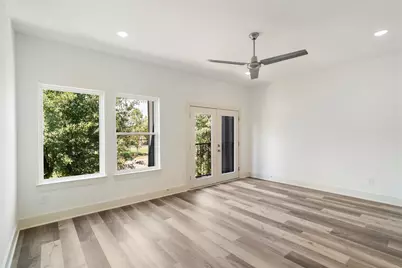 5629 Malmedy Road, Houston, TX 77033 - Photo 10