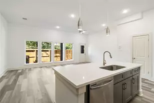 5629 Malmedy Rd, Houston, TX 77033 - Photo 16