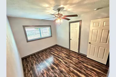 14018 Panhandle Drive, Sugar Land, TX 77498 - Photo 32