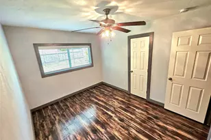 14018 Panhandle Dr, Sugar Land, TX 77498 - Photo 32