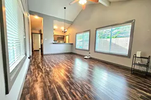 14018 Panhandle Dr, Sugar Land, TX 77498 - Photo 20