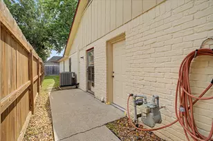 7807 Beaver Lake Ct, Humble, TX 77346 - Photo 40