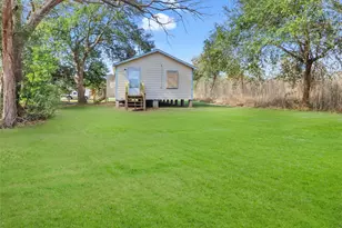 6611 Jensen St, Hitchcock, TX 77563 - Photo 2
