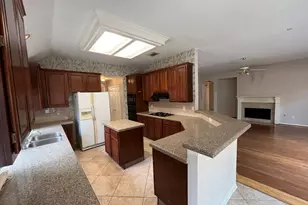 12823 Lady Jane Ct, Houston, TX 77044 - Photo 4