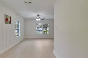 1300 Brazos St, Rosenberg, TX 77471 - Photo 10