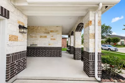 10719 Hidden Arrow Court, Humble, TX 77338 - Photo 2
