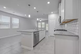 18722 Timber Gln Dr, Montgomery, TX 77316 - Photo 10