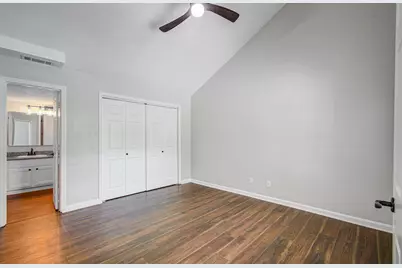 2300 Old Spanish Trail #2004, Houston, TX 77054 - Photo 12