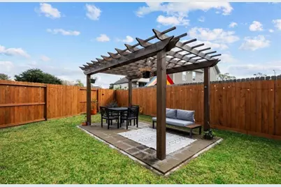5527 Cuerta Street, Houston, TX 77023 - Photo 2