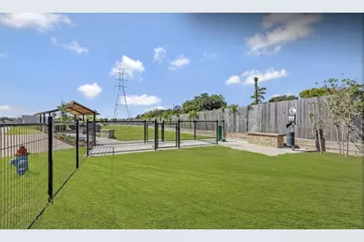5527 Cuerta Street, Houston, TX 77023 - Photo 16