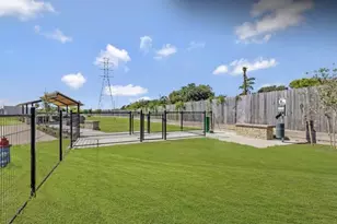 5527 Cuerta St, Houston, TX 77023 - Photo 16