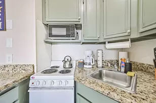 6102 Seawall Blvd, Galveston, TX 77551 - Photo 18