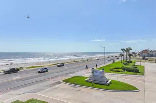 6102 Seawall Blvd, Galveston, TX 77551 - Photo 24