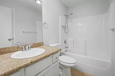 111 Enfield Court, Huntsville, TX 77320 - Photo 12