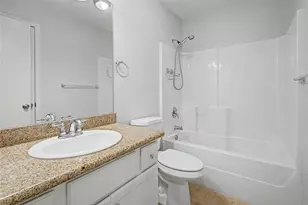 111 Enfield Ct, Huntsville, TX 77320 - Photo 12
