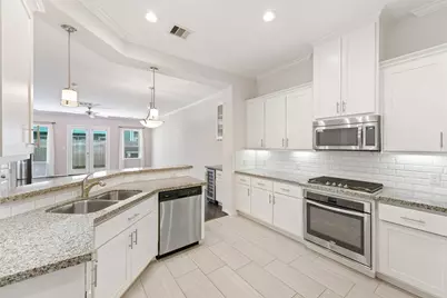 2107 Crockett Street, Houston, TX 77007 - Photo 4