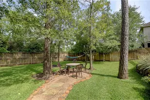 174 Spindle Tree Circle, The Woodlands, TX 77382 - Photo 4
