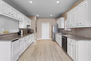 27 N Flamingo St, La Marque, TX 77568 - Photo 6