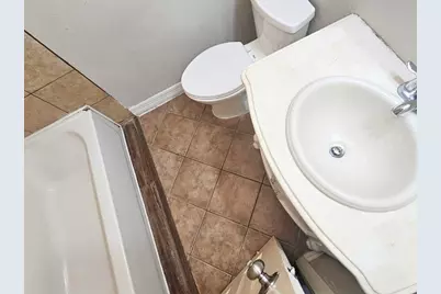 9526 Golden Wood Lane, Houston, TX 77086 - Photo 22