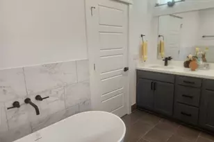 5831 Highland Sky Ln, Houston, TX 77091 - Photo 18