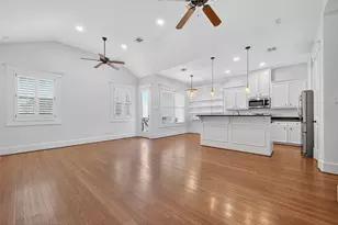 1042 W 25th St, Houston, TX 77008 - Photo 38