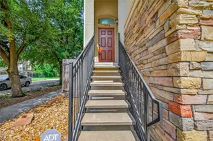 1042 W 25th St, Houston, TX 77008 - Photo 28