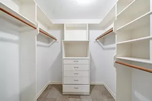 11730 Denise Dr, Houston, TX 77024 - Photo 20