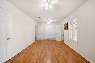 11730 Denise Dr, Houston, TX 77024 - Photo 28