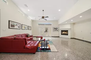 11730 Denise Dr, Houston, TX 77024 - Photo 10