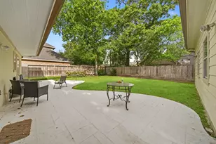 11730 Denise Dr, Houston, TX 77024 - Photo 42