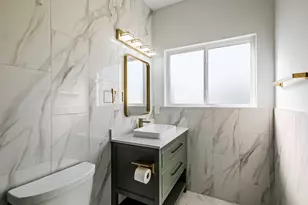 5014 Creekmont Dr, Houston, TX 77091 - Photo 12