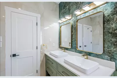 5014 Creekmont Drive, Houston, TX 77091 - Photo 8