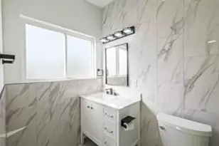 5014 Creekmont Dr, Houston, TX 77091 - Photo 14