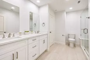 7615 Del Monte Dr, Houston, TX 77063 - Photo 20