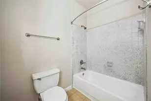 2255 Braeswood Park Dr, Houston, TX 77030 - Photo 6