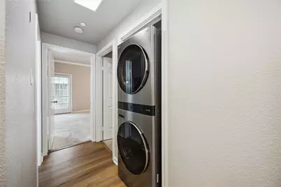 2255 Braeswood Park Drive #105, Houston, TX 77030 - Photo 4