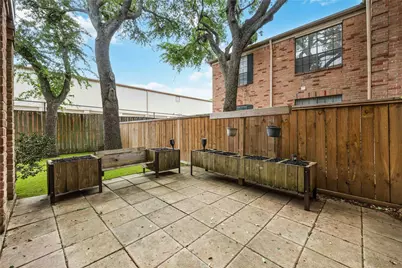 2255 Braeswood Park Drive #105, Houston, TX 77030 - Photo 12