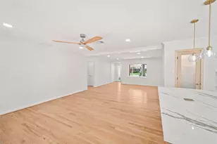 9019 Kapri Ln, Houston, TX 77025 - Photo 16