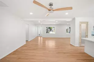 9019 Kapri Ln, Houston, TX 77025 - Photo 8