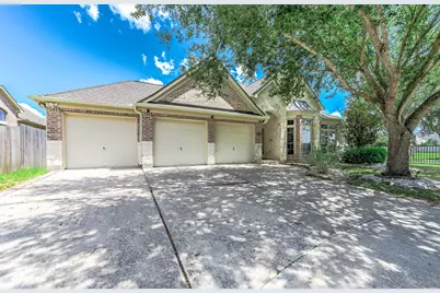 2313 Lilac Breeze Lane, Pearland, TX 77584 - Photo 2