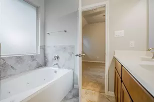 137 Snug Harbor Dr, Conroe, TX 77356 - Photo 12