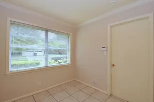 5103 Briarbend Dr, Houston, TX 77035 - Photo 10