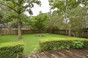 5103 Briarbend Dr, Houston, TX 77035 - Photo 22