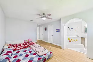 11419 Blackhawk Blvd, Houston, TX 77089 - Photo 32