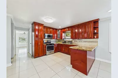 11419 Blackhawk Boulevard, Houston, TX 77089 - Photo 10