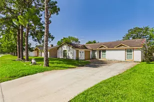 11419 Blackhawk Blvd, Houston, TX 77089 - Photo 2