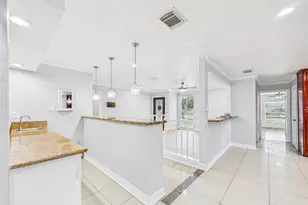 11419 Blackhawk Blvd, Houston, TX 77089 - Photo 16